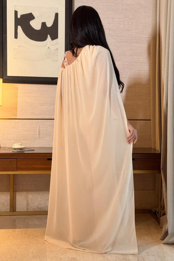Beige chiffon cape sleeve jumpsuit المقاس:(L - 40)