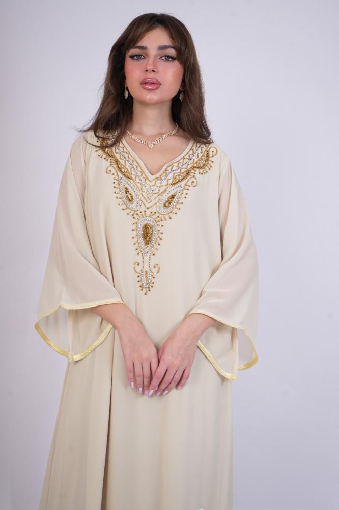 Maxi jalabiya with a collar decorated with stones المقاس:(L)