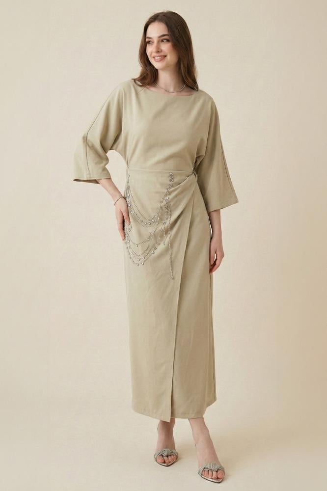 Light green crystal embellished long dress المقاس:(L - 40)