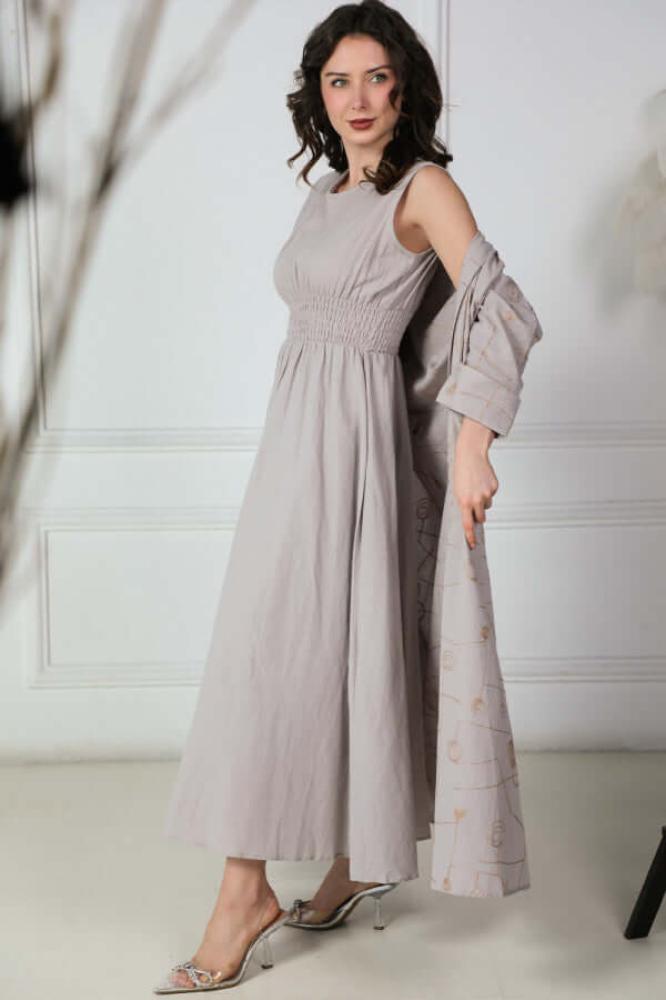 Beige hooded coat and waist dress set المقاس:(L)