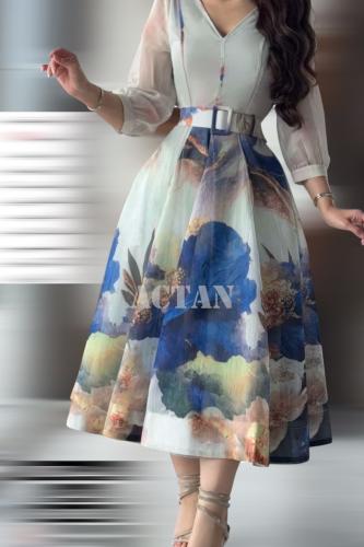 Elegant blue floral midi dress المقاس:(S - 36)