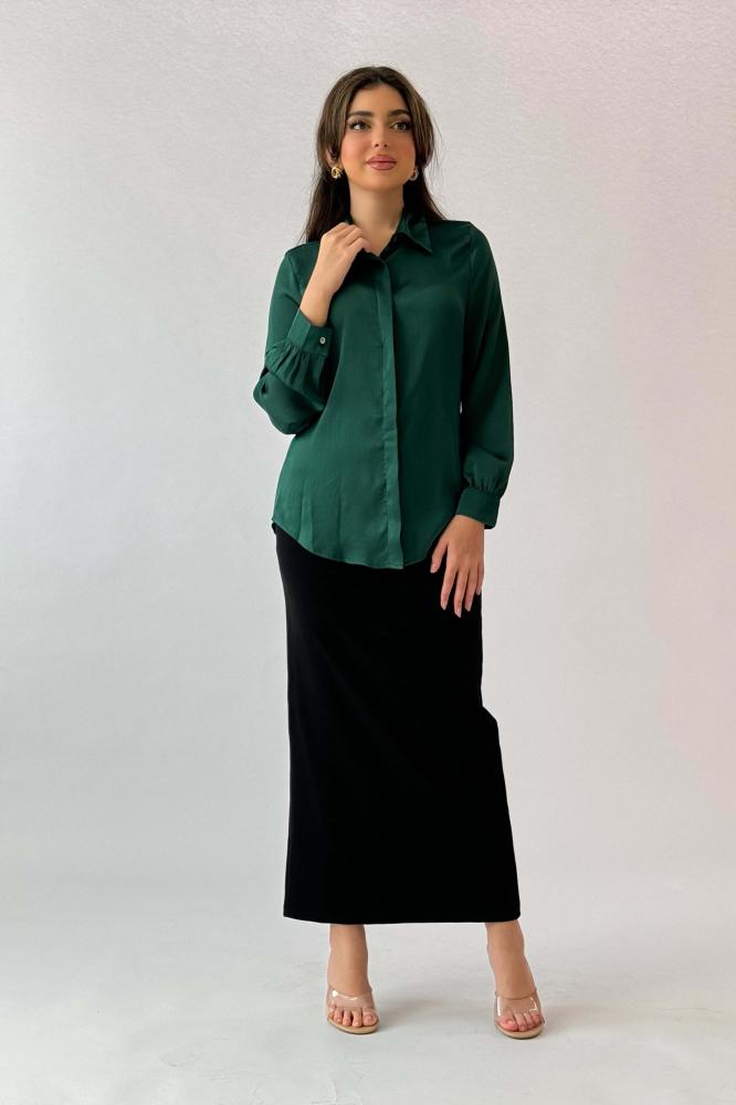 Plain shirt with hidden buttons, dark green المقاس:(M - 38)