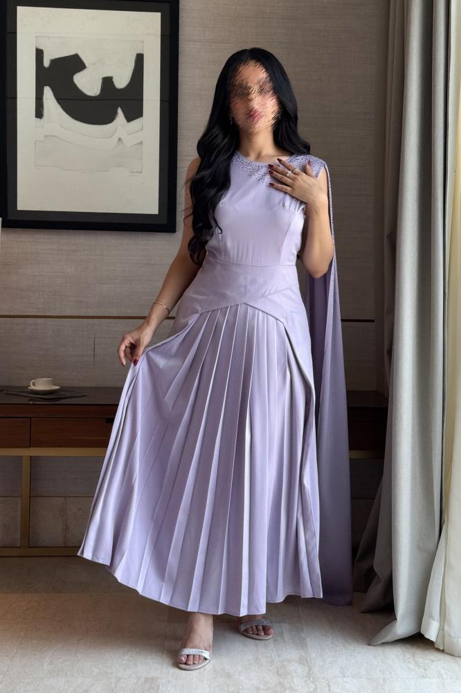 Purple pleated dress with a scarf on the shoulder المقاس:(L - 40)