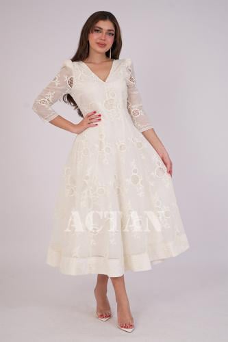 Sugar-colored organza midi dress المقاس:(L - 40)