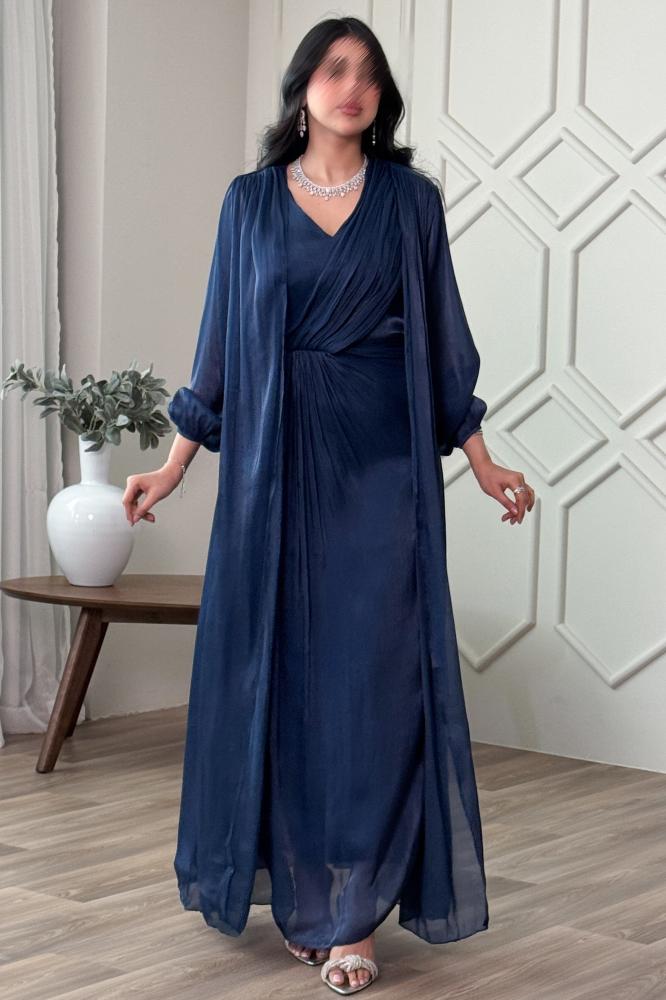 Navy blue pleated two-piece dress and cape المقاس:(M)