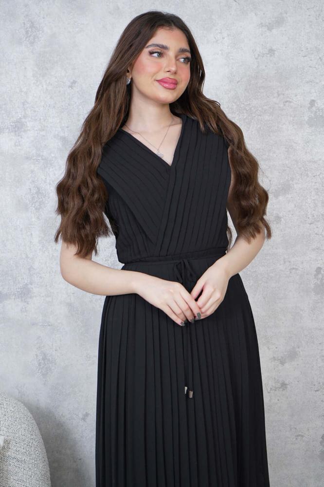 Black pleated long chiffon dress المقاس:(L - 40)