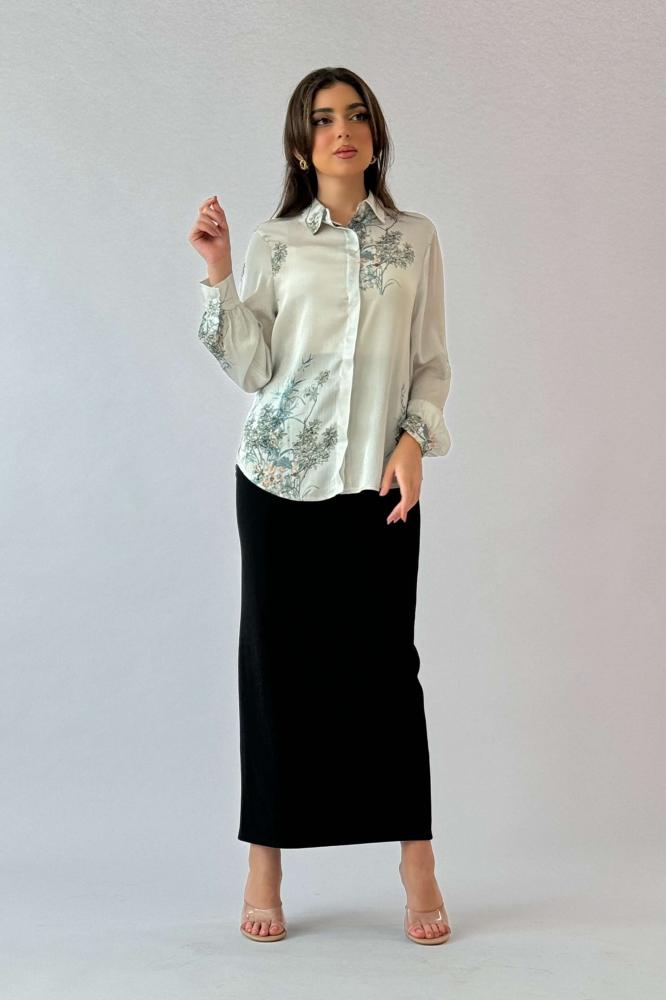 Beige tree print button-up shirt المقاس:(L - 40)