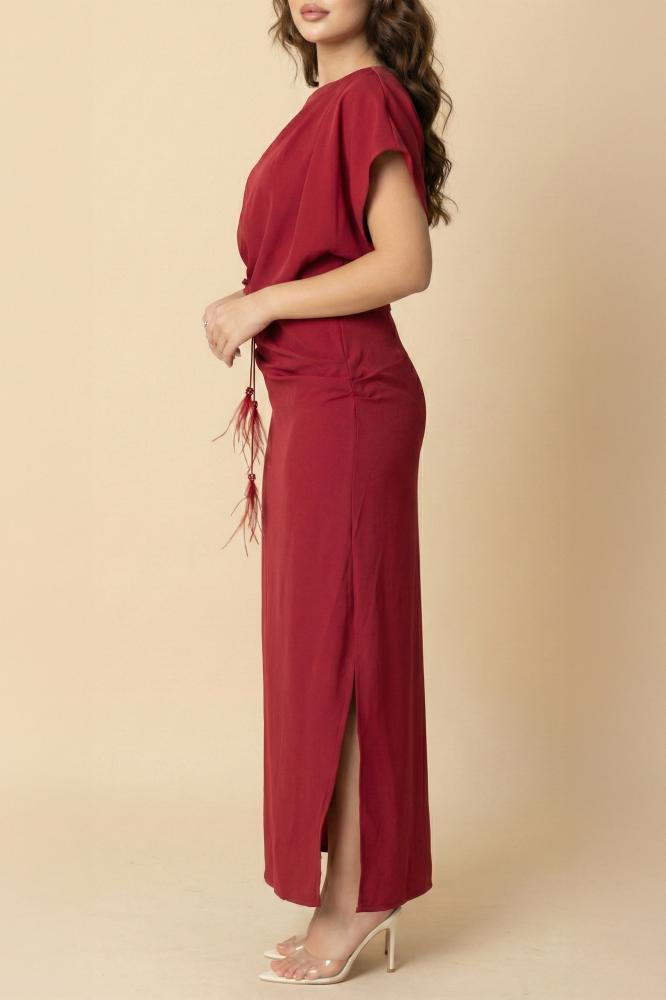 Off-the-shoulder maxi dress with roses المقاس:(L - 40)