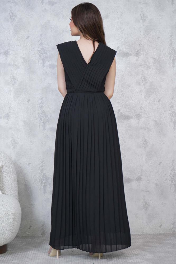 Black pleated long chiffon dress المقاس:(L - 40)