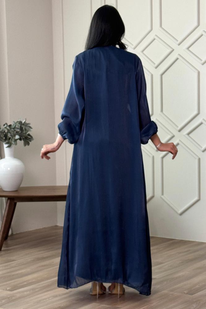 Navy blue pleated two-piece dress and cape المقاس:(M)