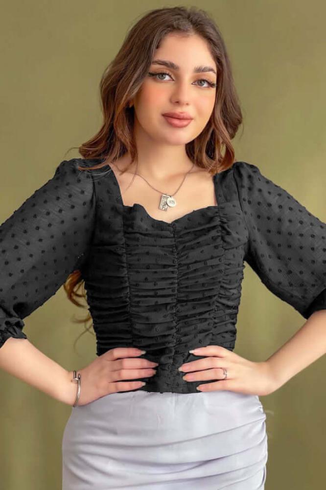 Black square neck blouse with zigzag effect المقاس:(L)