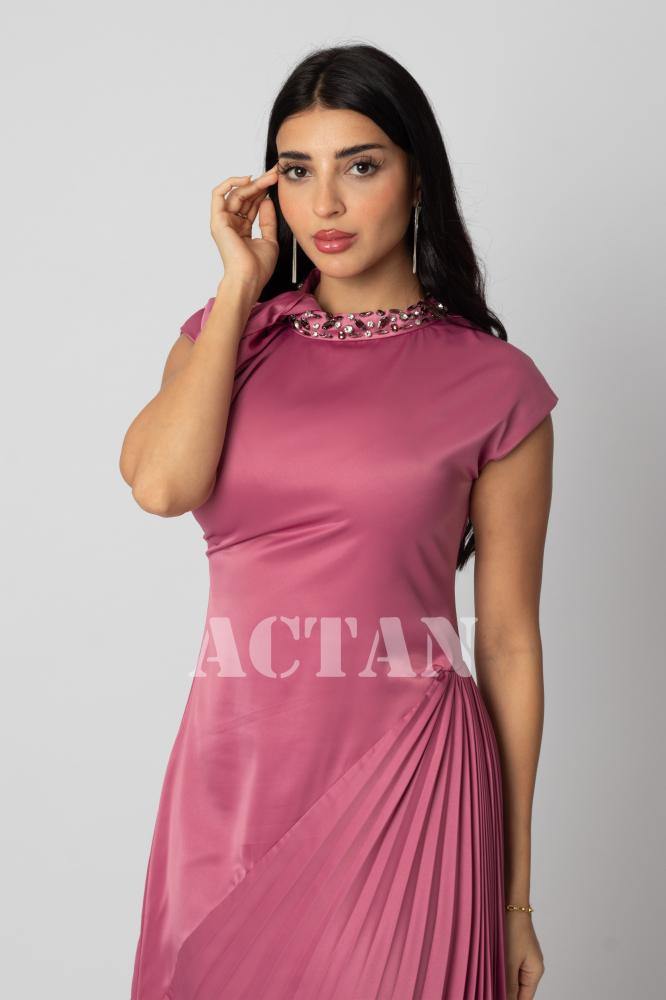 Pink pleated satin midi dress المقاس:(L - 40)