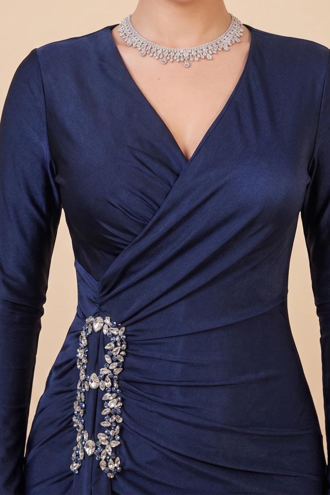 Navy blue maxi dress with slit and gathered waist المقاس:(L - 40)