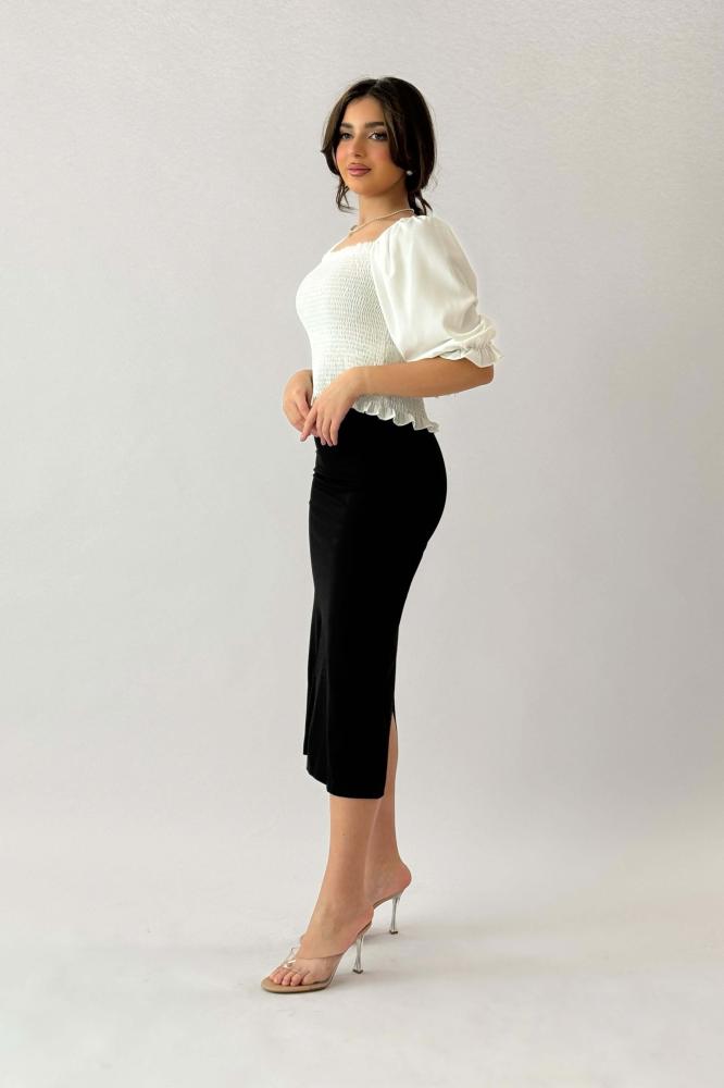 White ruffle-effect square-neck blouse المقاس:(S)
