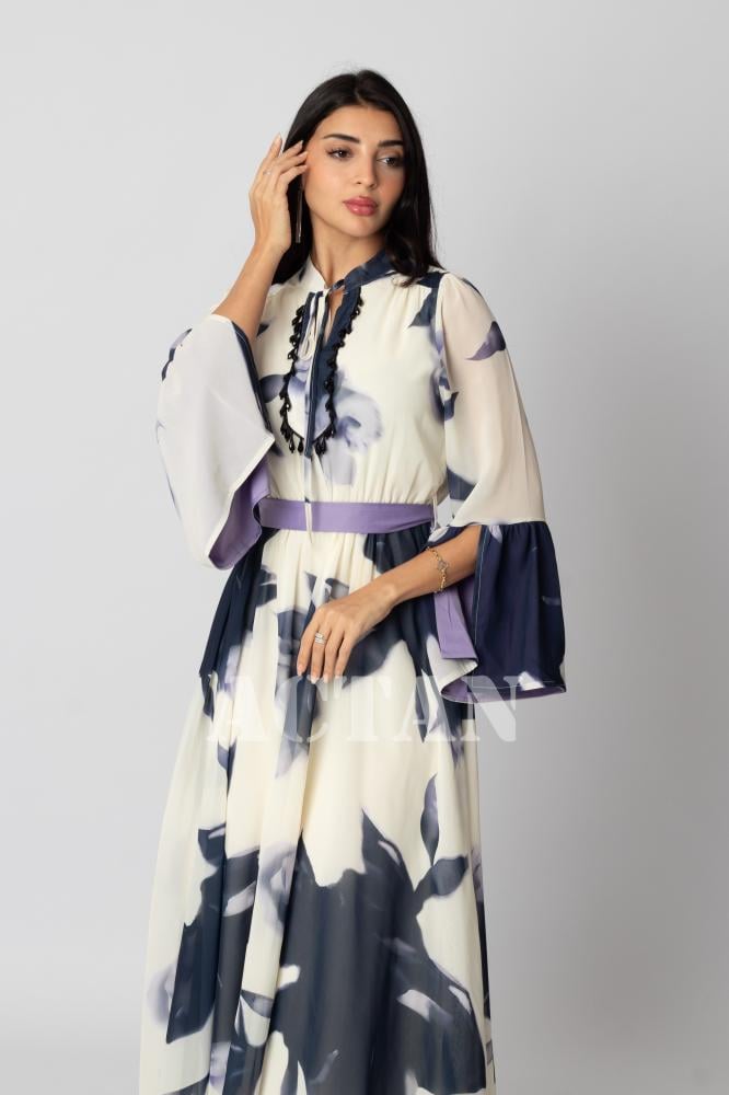 Long floral print dress with fringe المقاس:(L - 40)
