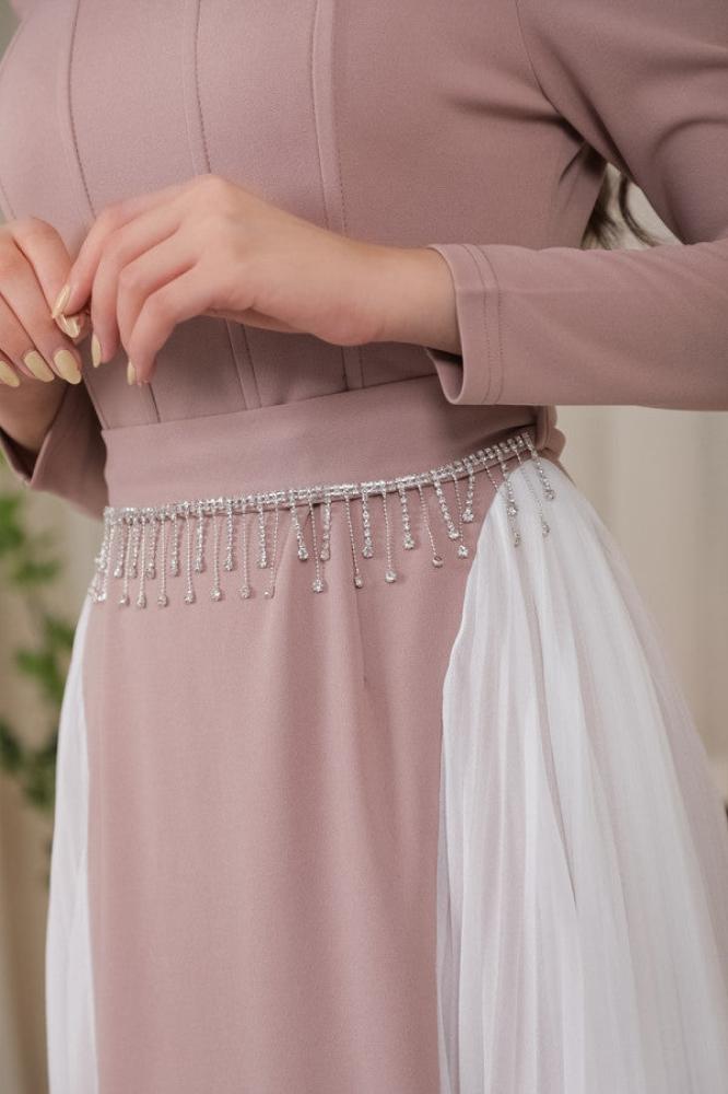 Beige pleated dress with a belt decorated with crystal tassels المقاس:(L - 40)