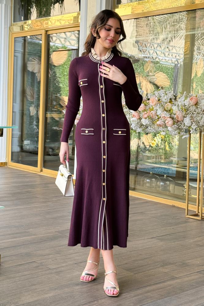 Ribbed knit midi dress with button detail المقاس:(L - 40)