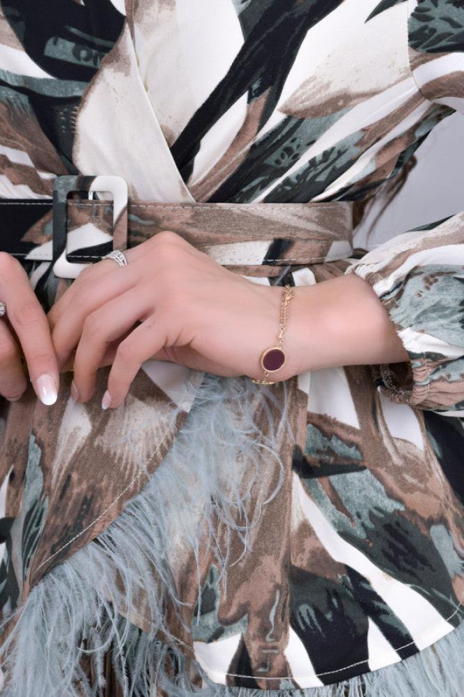 Wide leg pants set with a printed blouse decorated with feathers المقاس:(L)