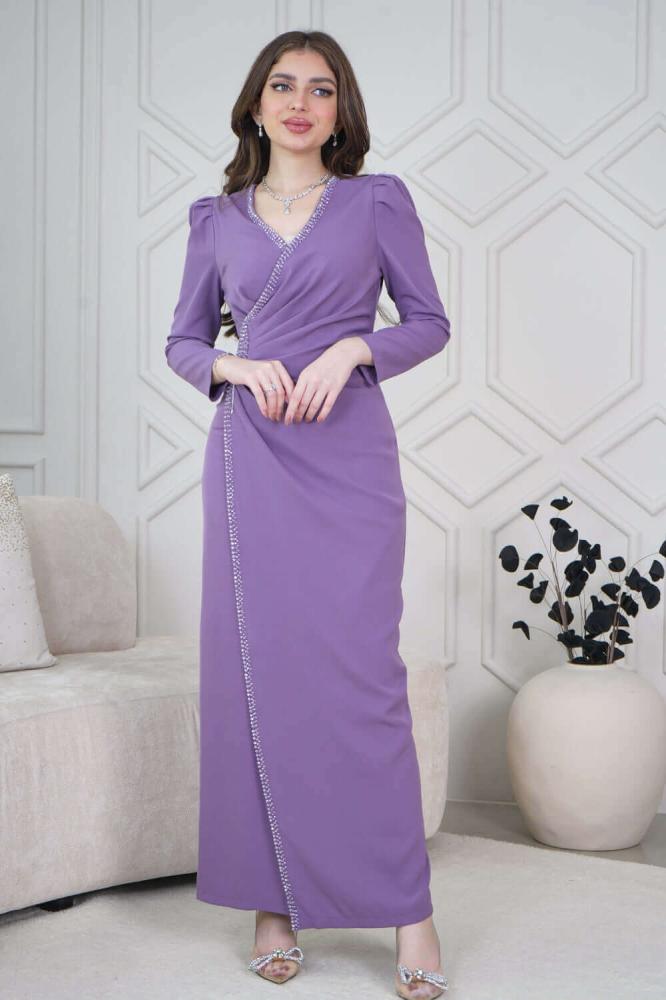 Draped maxi dress with a slim fit and decorated with beads in mauve المقاس:(L - 40)