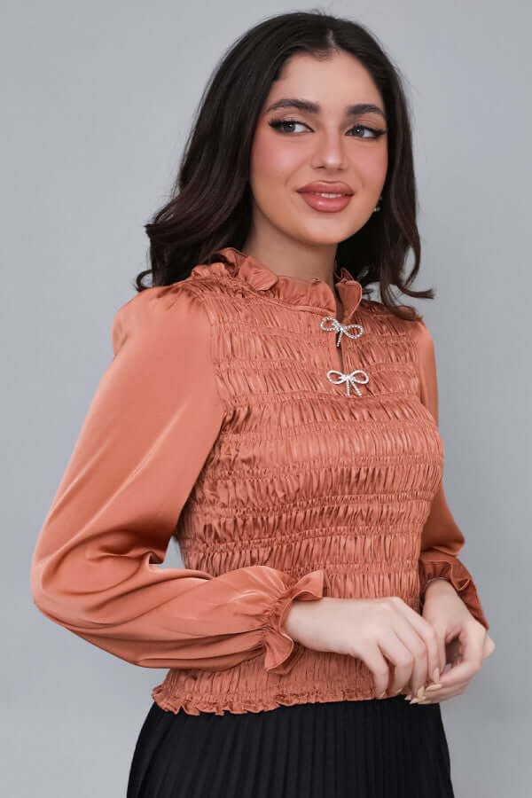 بلوزه ساتان مزمومه لون اورنج