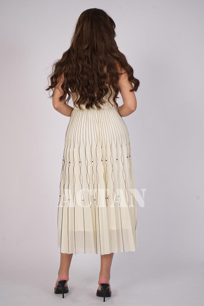 Beige pleated midi dress المقاس:(XL - 42)