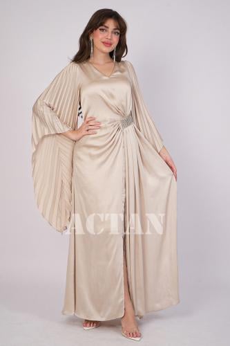 Beige pleated maxi dress with side slit المقاس:(XL - 42)