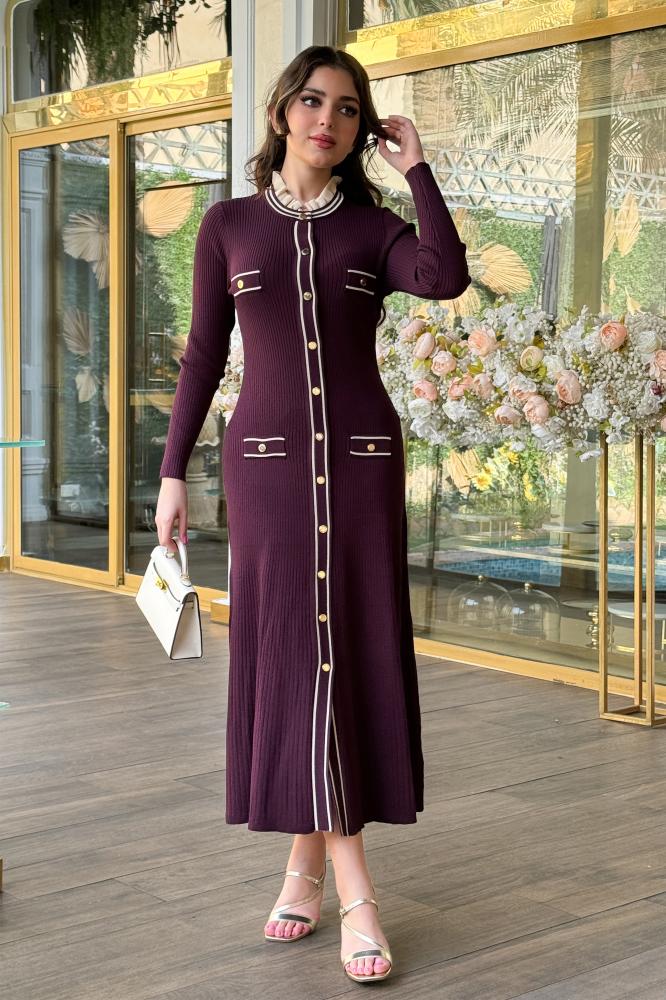 Ribbed knit midi dress with button detail المقاس:(L - 40)