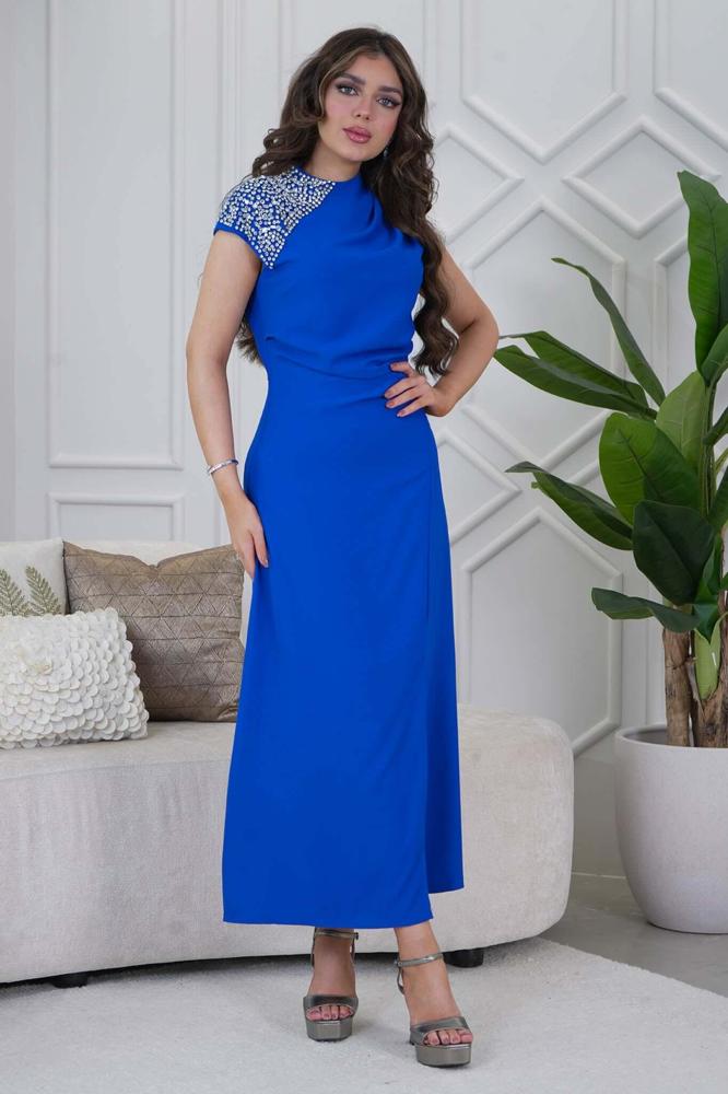 Blue crystal embellished crepe maxi dress المقاس:(XXL - 44)