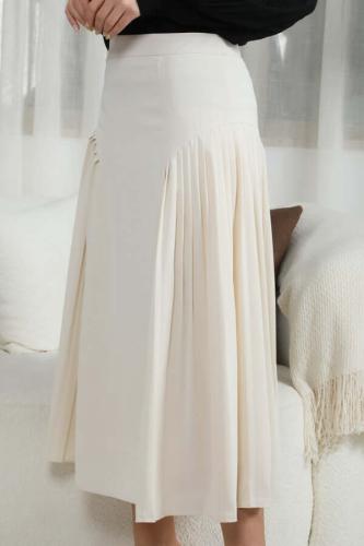 Beige pleated midi skirt المقاس:(S)