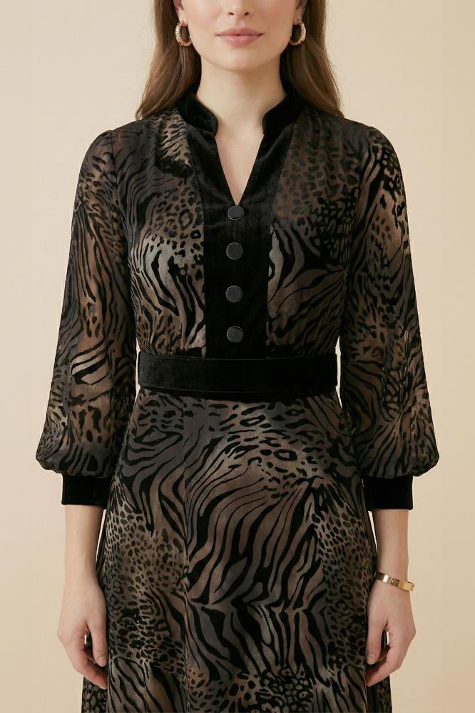 Leopard Print Velvet Maxi Dress المقاس:(L - 40)