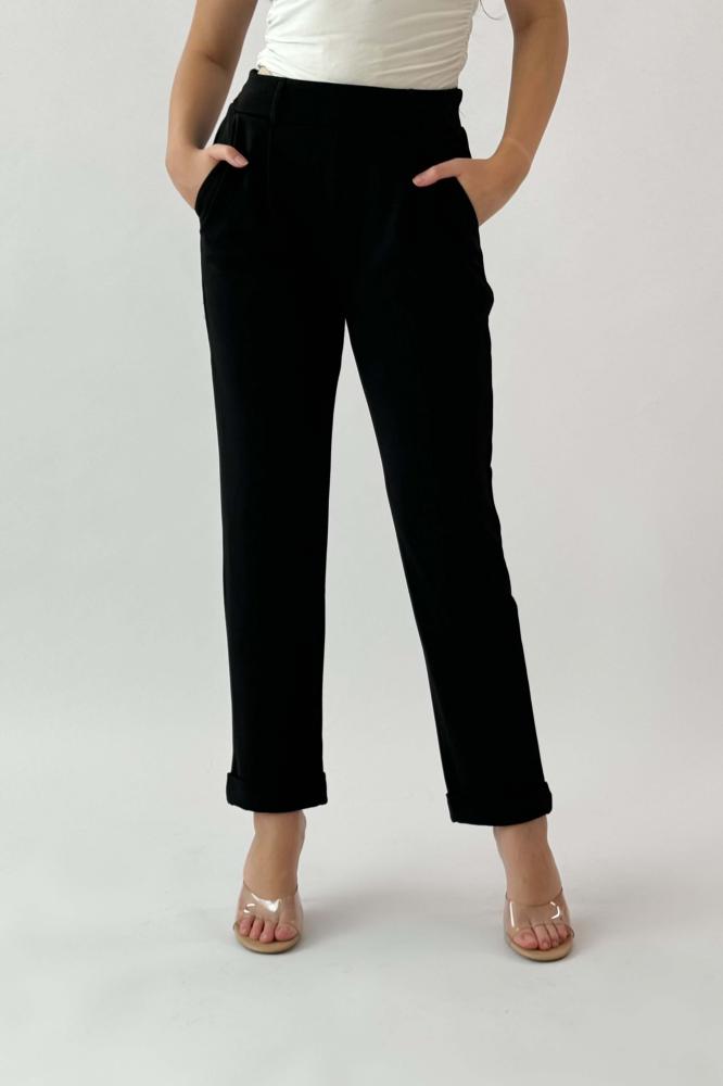 Black pleated long pants المقاس:(L - 40)