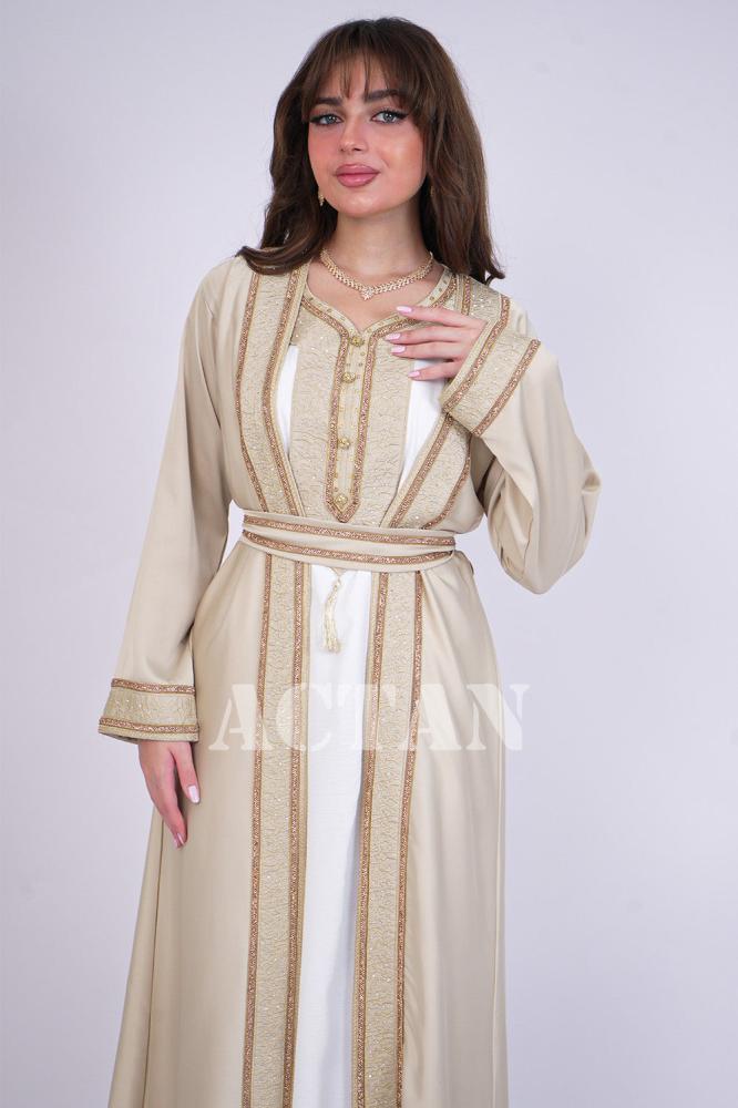 Two-piece jalabiya with gold embroidery, beige color المقاس:(L)