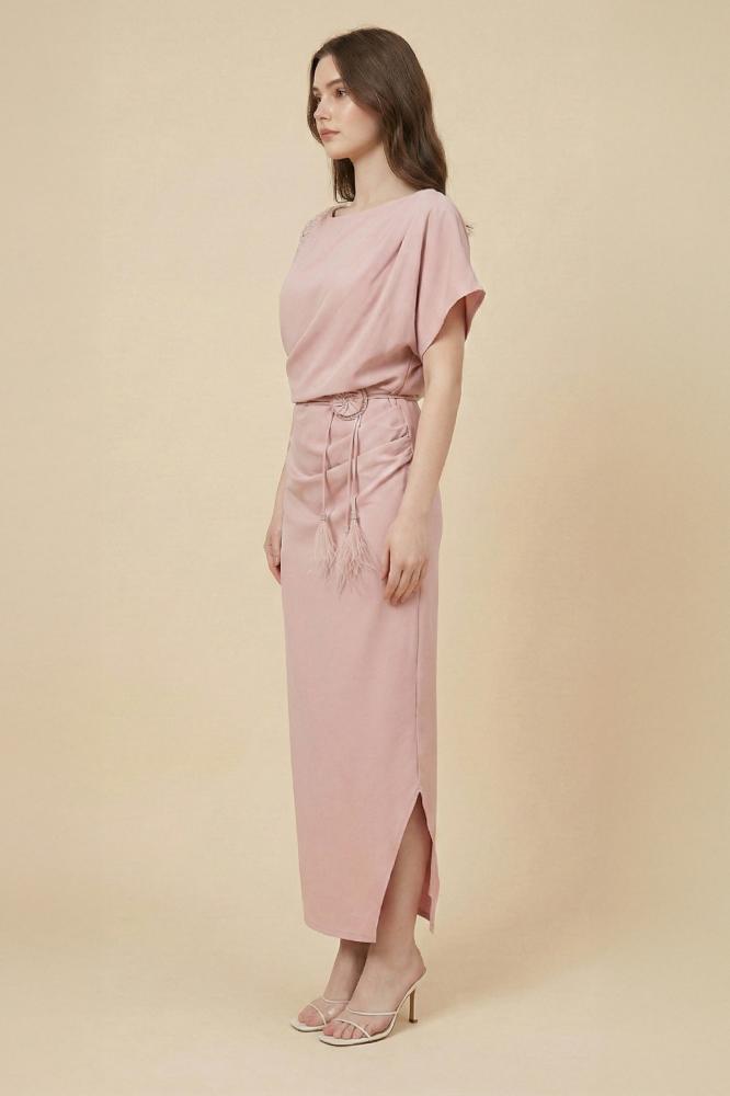 Pink floral off-the-shoulder maxi dress المقاس:(S - 36)