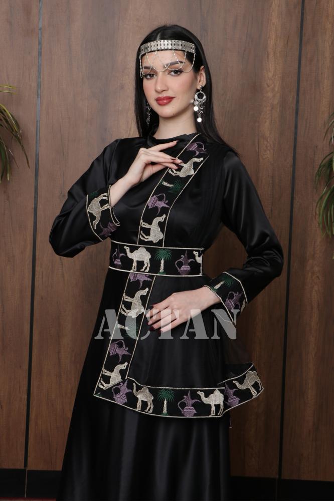 Traditional embroidery jalabiya المقاس:(L)