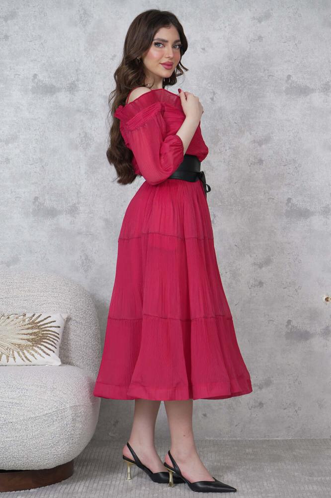 Red pleated midi dress المقاس:(L - 40)