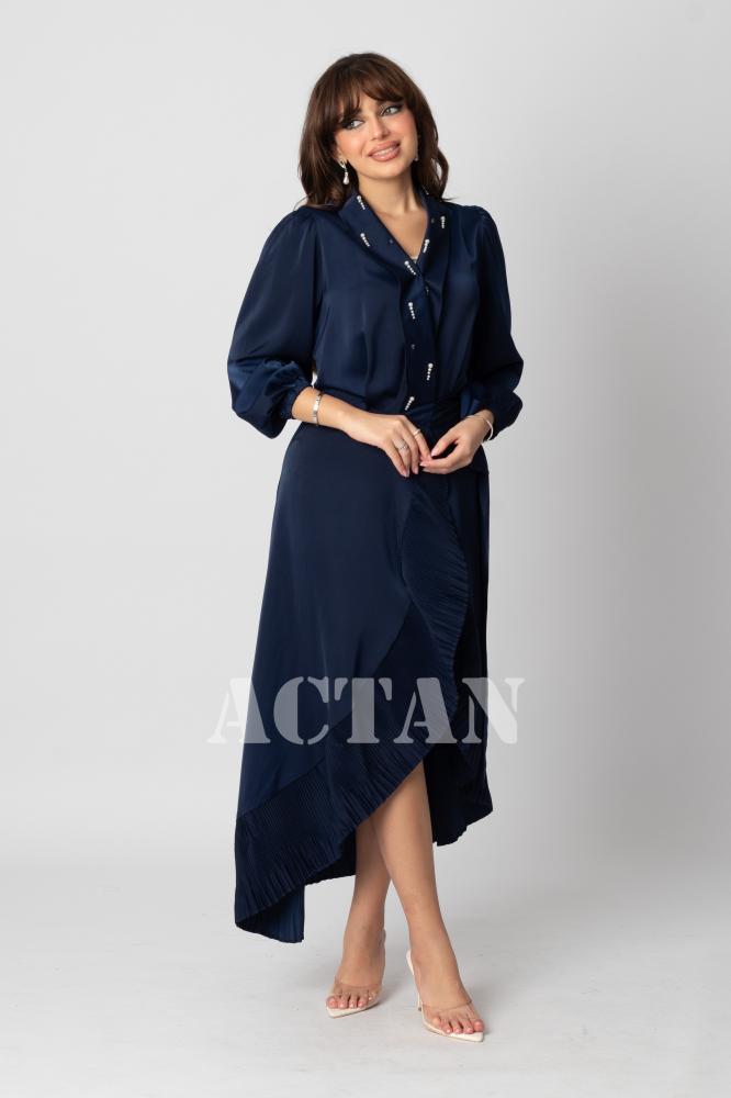 Pearl-embellished midi dress المقاس:(M - 38)