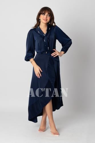 Pearl-embellished midi dress المقاس:(M - 38)