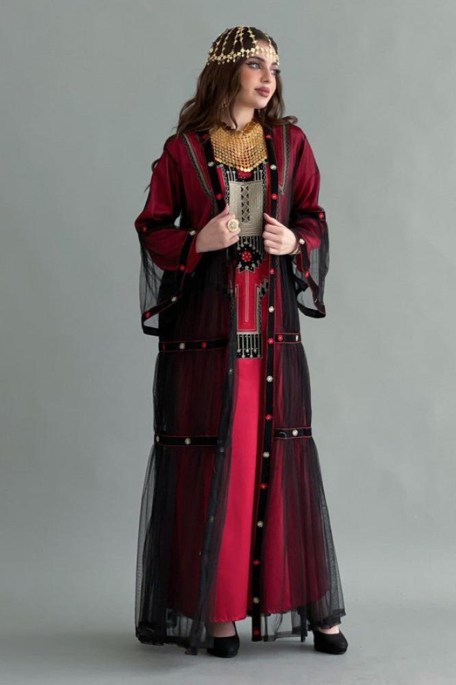 Two-piece embroidered traditional red jalabiya المقاس:(L)
