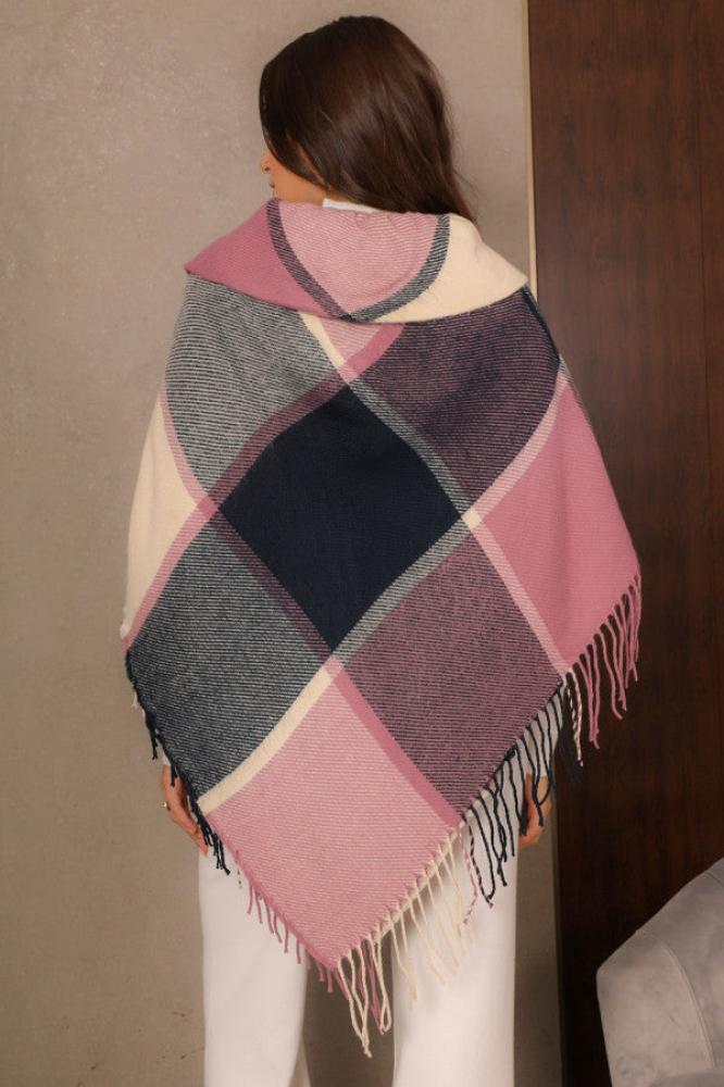 Elegant plaid winter shawl with a triangular cut, pink المقاس:(Free Size)