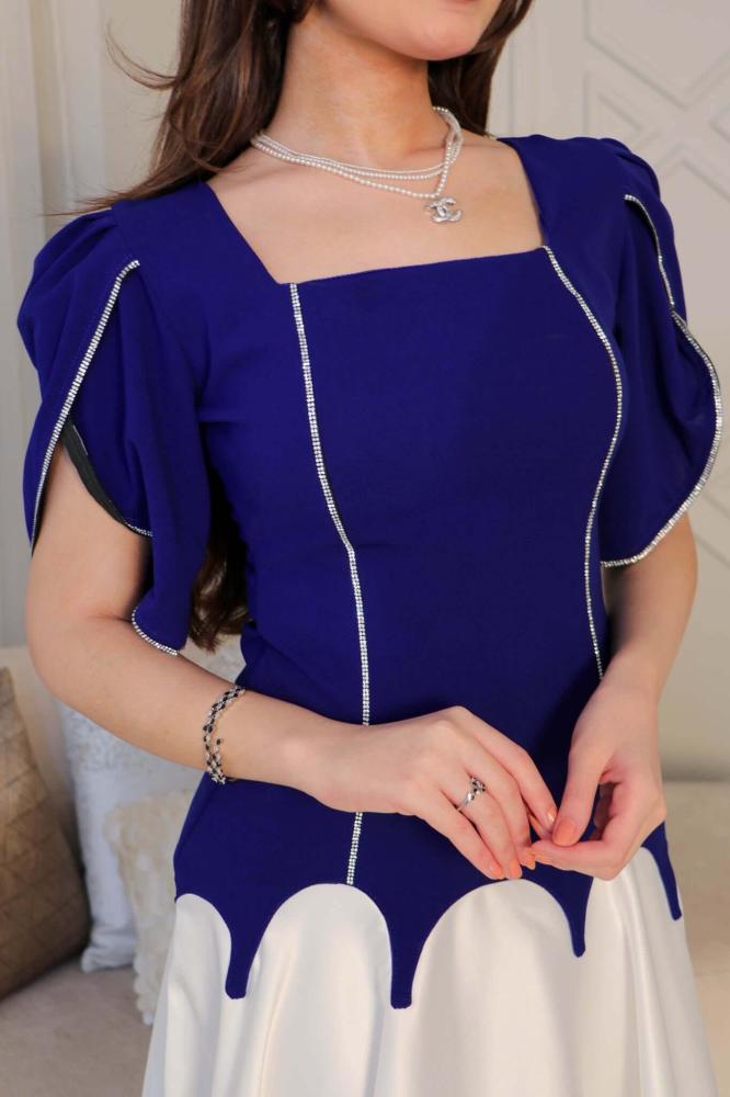 Blue colorblock midi dress with sequins المقاس:(M)