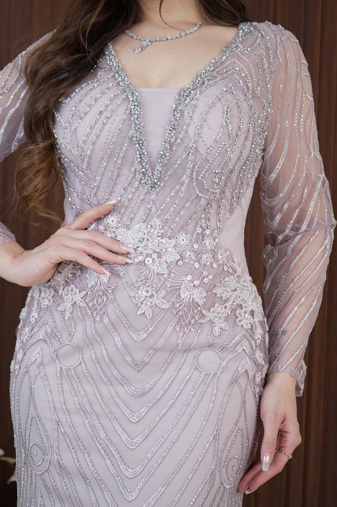 فستان سهرة طويل بقصة مرميد مزين بالخرز المقاس:(L)