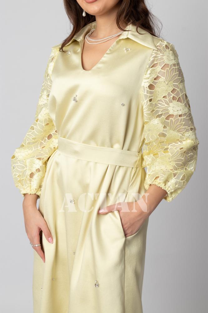 Light yellow guipure sleeve maxi dress المقاس:(L - 40)