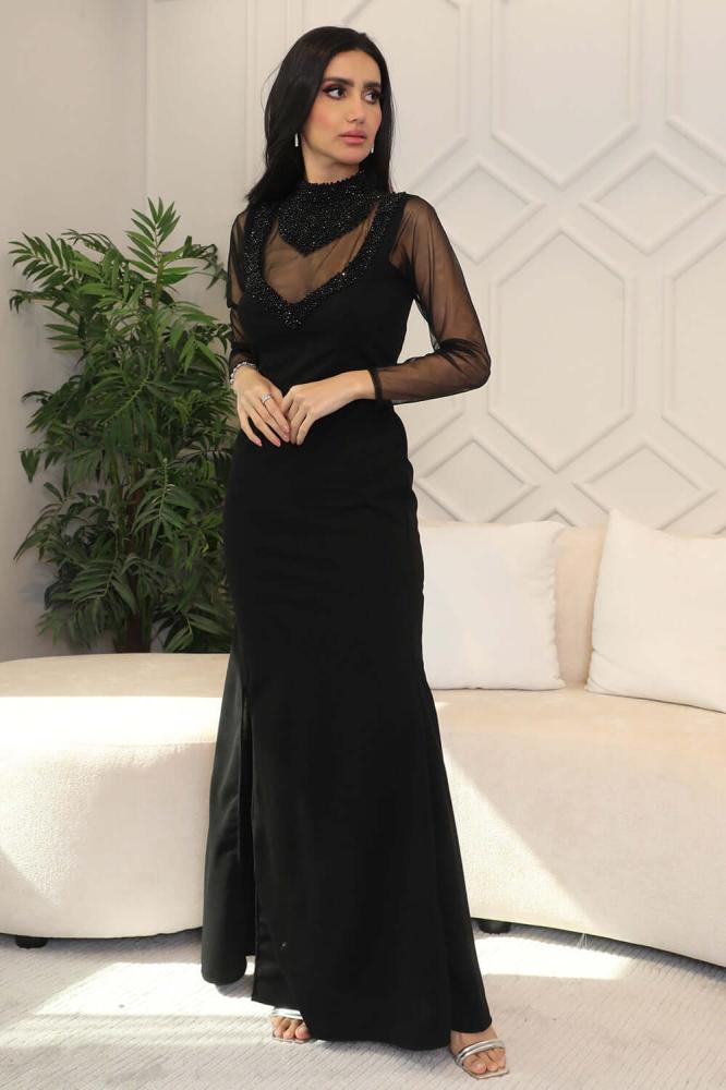 Black tulle evening dress decorated with stones المقاس:(S)
