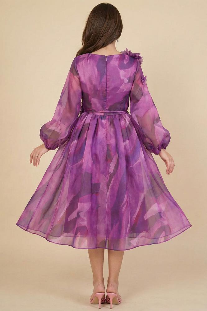 Purple organza dress with rose appliqués المقاس:(L - 40)