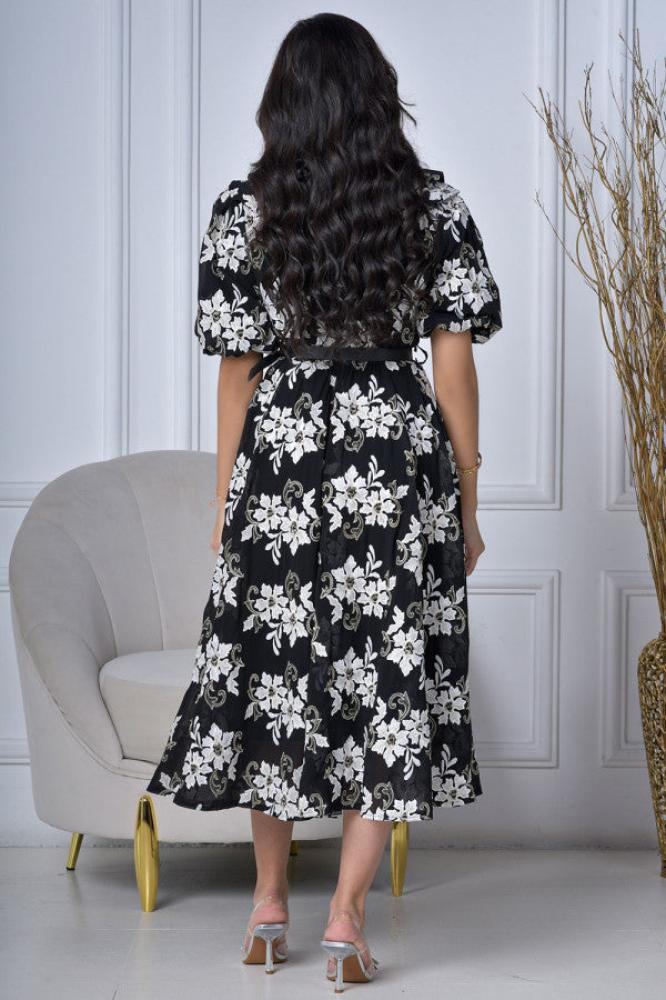 Black embroidered floral cloche dress المقاس:(M)