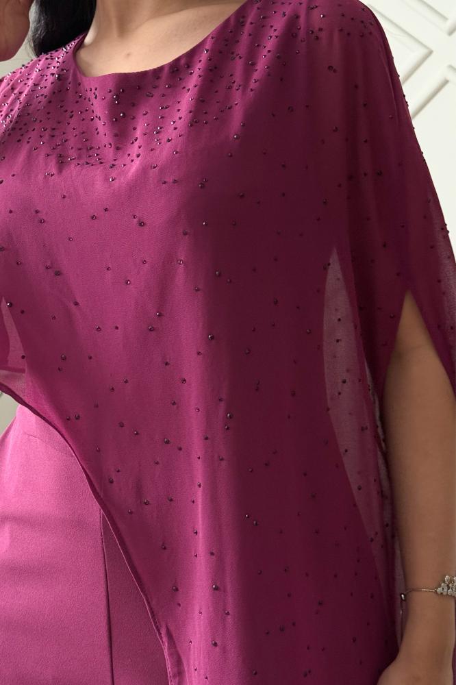 Fuchsia sequin jumpsuit with scarf المقاس:(L)