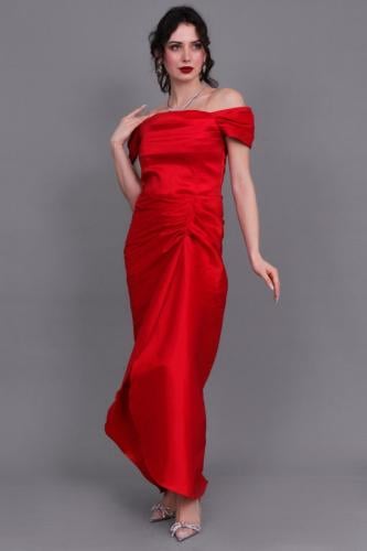 Red off-shoulder pleated evening dress المقاس:(XL)