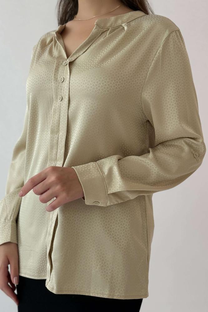 Beige patterned satin shirt المقاس:(XXL - 44)