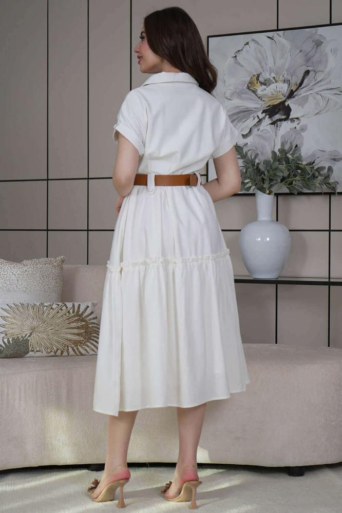 White linen dress with a folded collar المقاس:(M - 38)