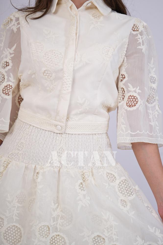 Sugar-colored organza skirt and blouse set المقاس:(M - 38)